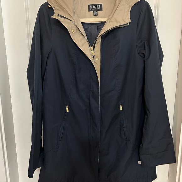 Hooded Rain Topper, Size S, Excellent Condition! - Picture 3 of 4